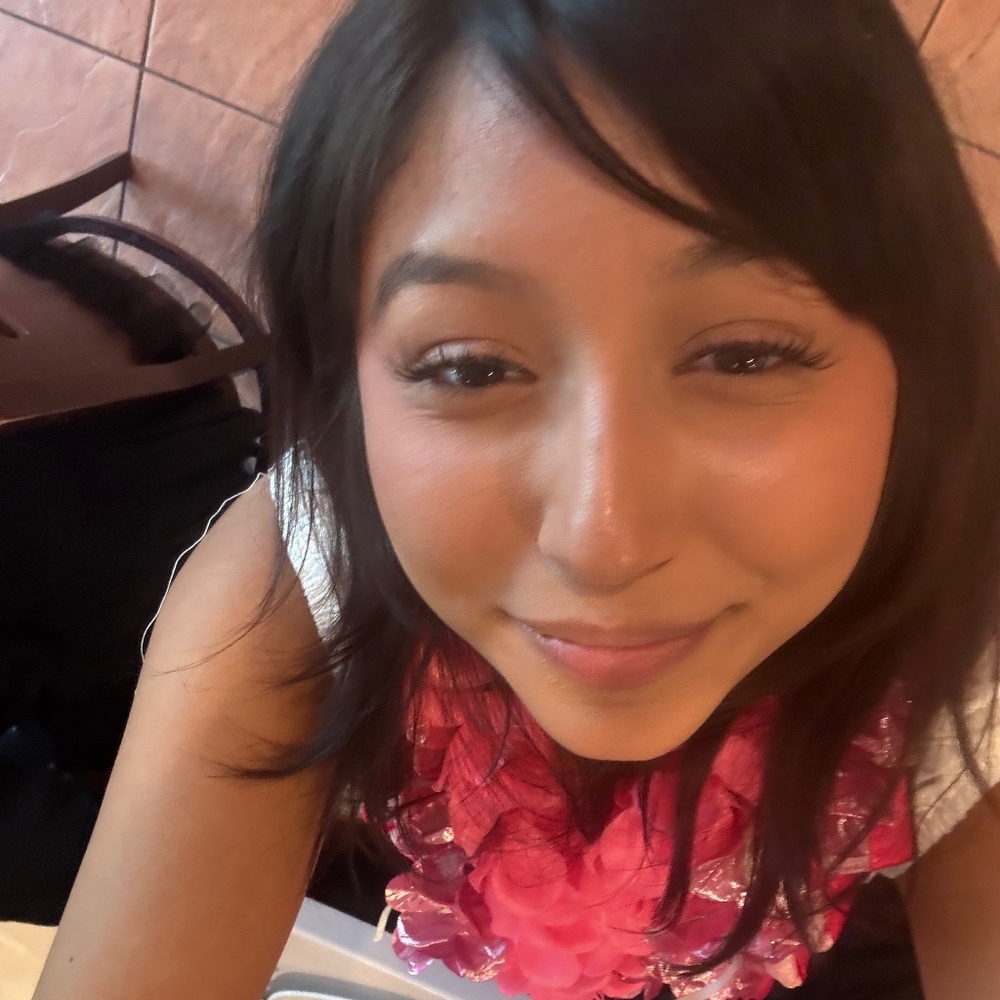 Meet your Posher, Gia